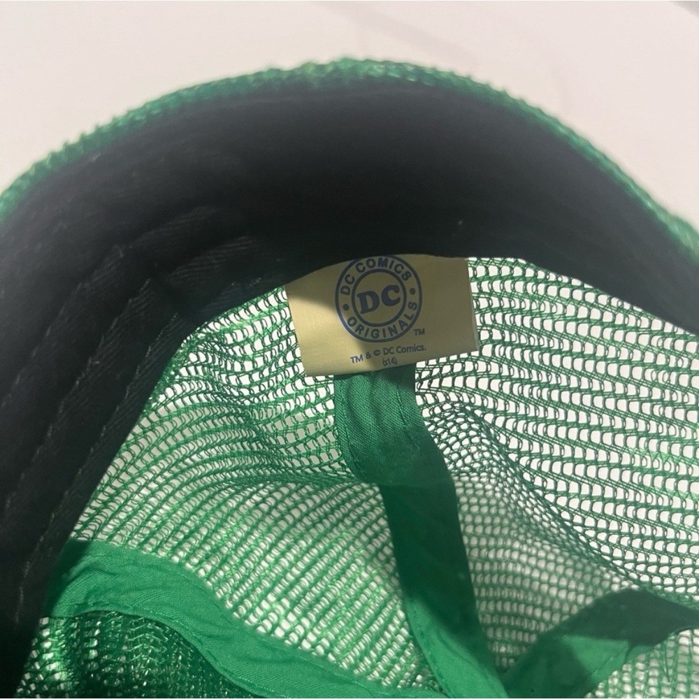 DC Comics Flash & Green Lantern Mesh Snap Back Baseball Cap Hats Set Of 2 - Picture 14 of 15